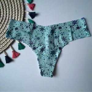 Victoria's Secret Sexy Illusions No Show Thong Panty Opal Blue XS NEW